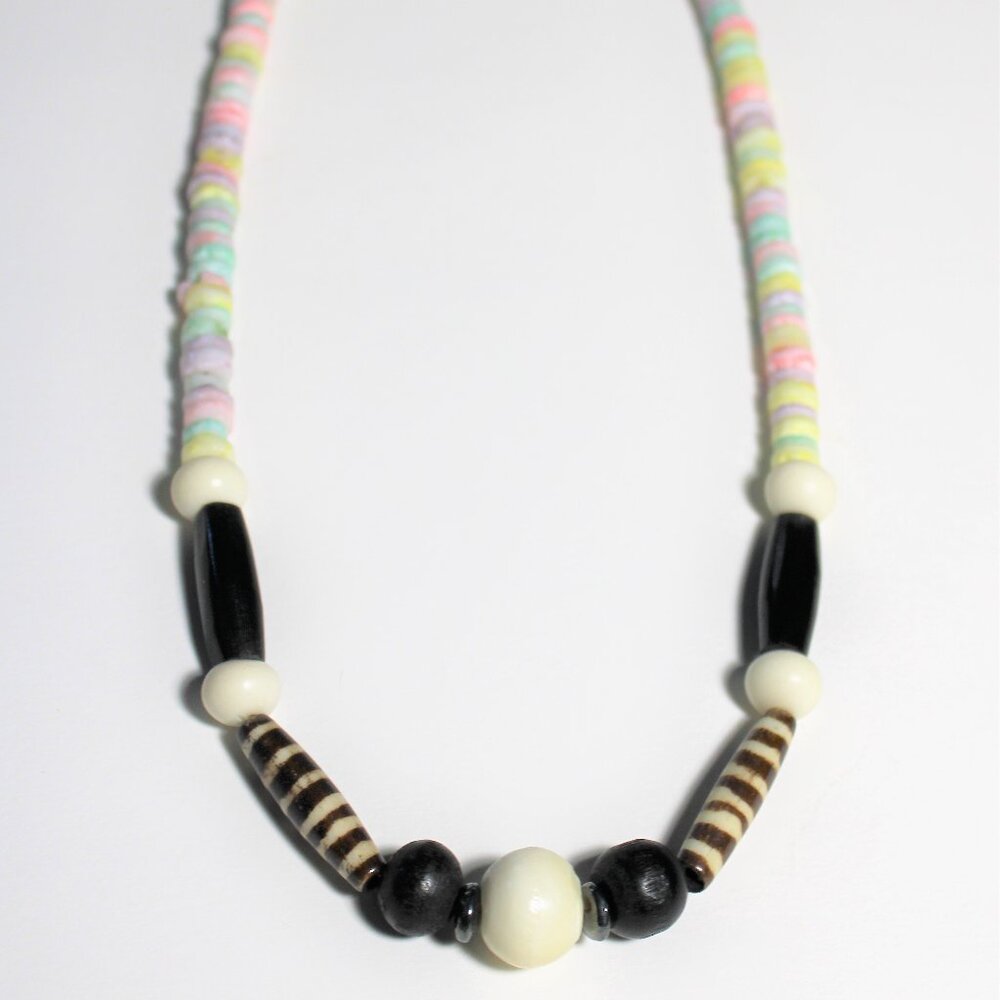 10 MM White Bone Round with 10MM Black Horn Bead Choker